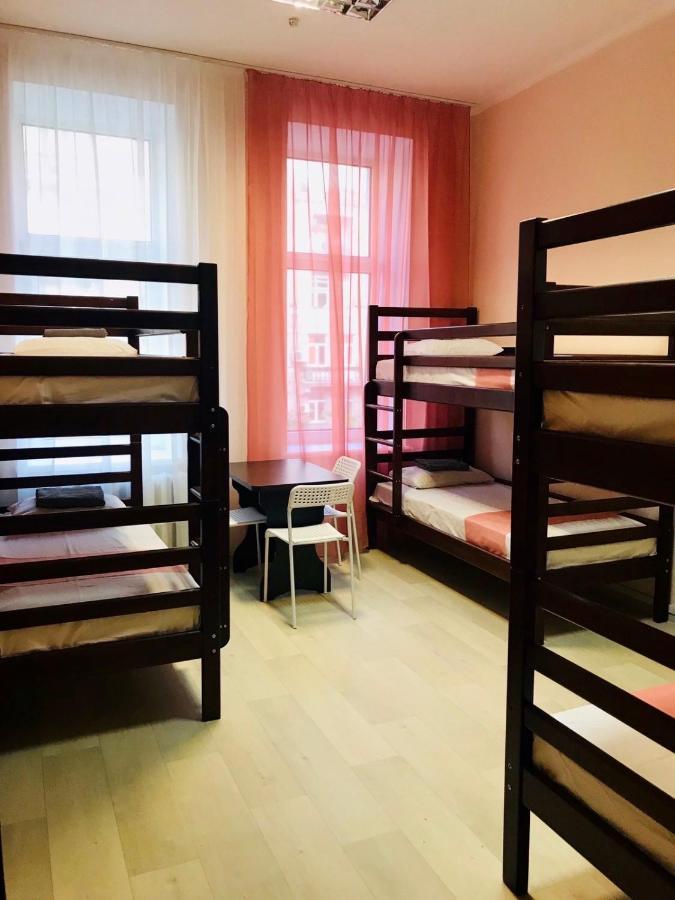 U-Compass Vandrerhjem Kiev Eksteriør bilde